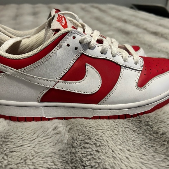 Nike dunks - Picture 1 of 2